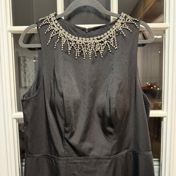 Ieena For Mac Duggal Beaded High Neck Gown Black Size 14 - Picture 5 of 16